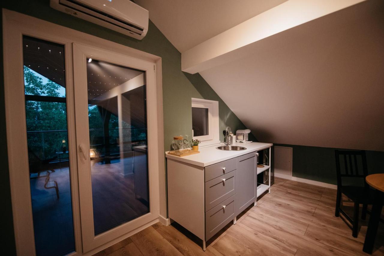 Nuez Apartments Dumbravita  Bagian luar foto